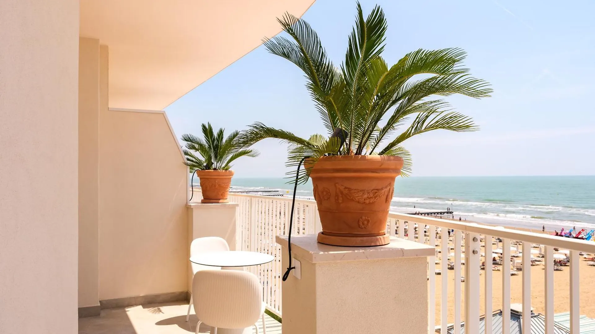 Hotel Montecarlo Lido di Jesolo 4*,